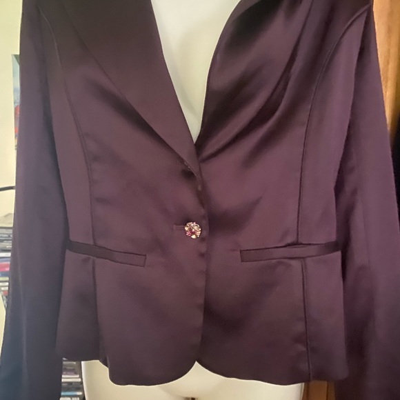 Cache Satin Blazer with jeweled Buttons - Picture 4 of 6